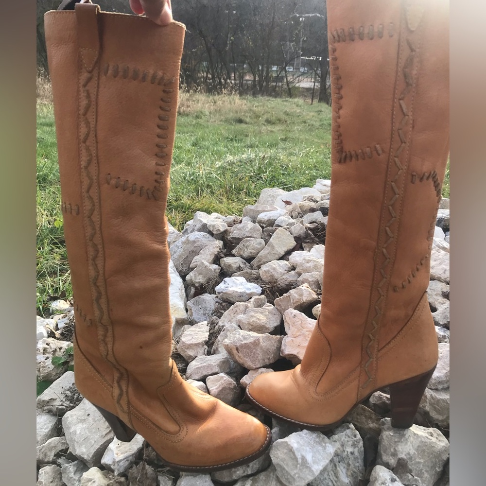 Vtg. Genuine pure  leather long boots by: TROYLINI size: 6 Made in Brazil. - Picture 6 of 16